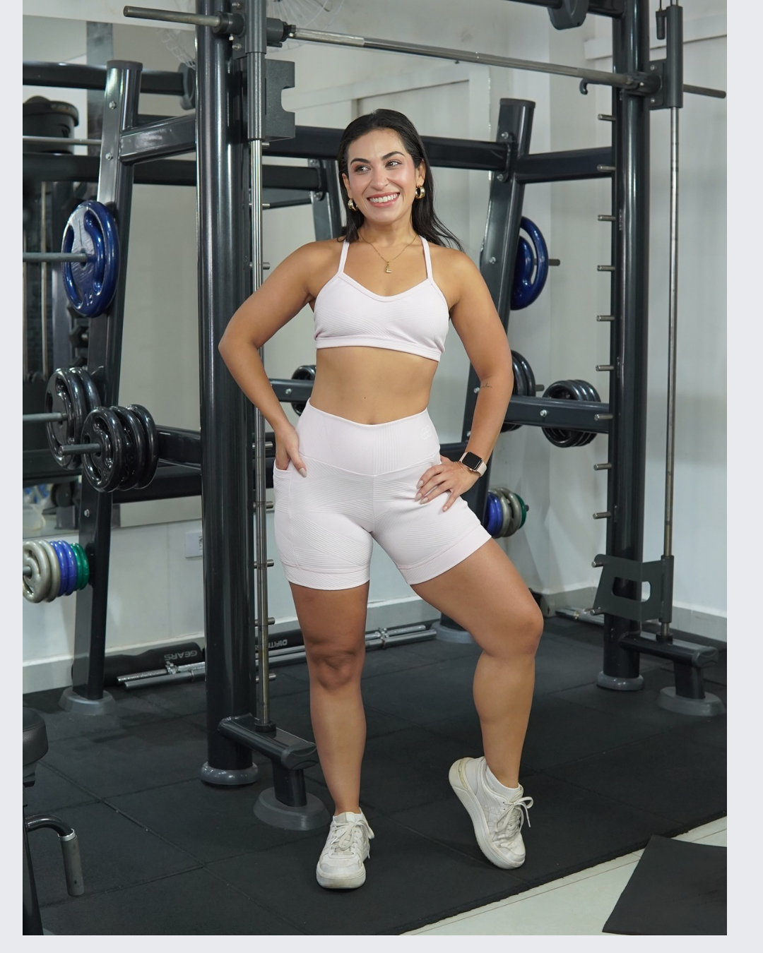 SHORT JACQUAR COM BOLSO LATERAL